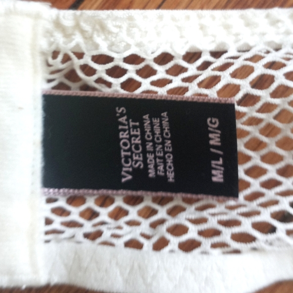 💕Victoria secret garter belt💕 - Picture 4 of 5